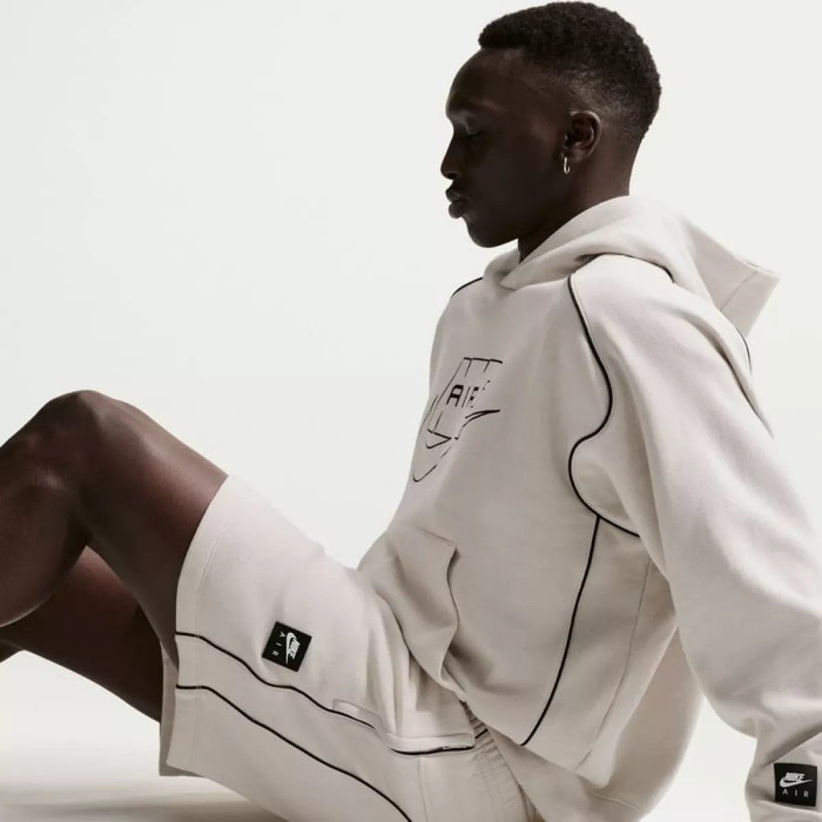 NIKE IF1278 Air BB FLC Short-072 Light Bone/Black