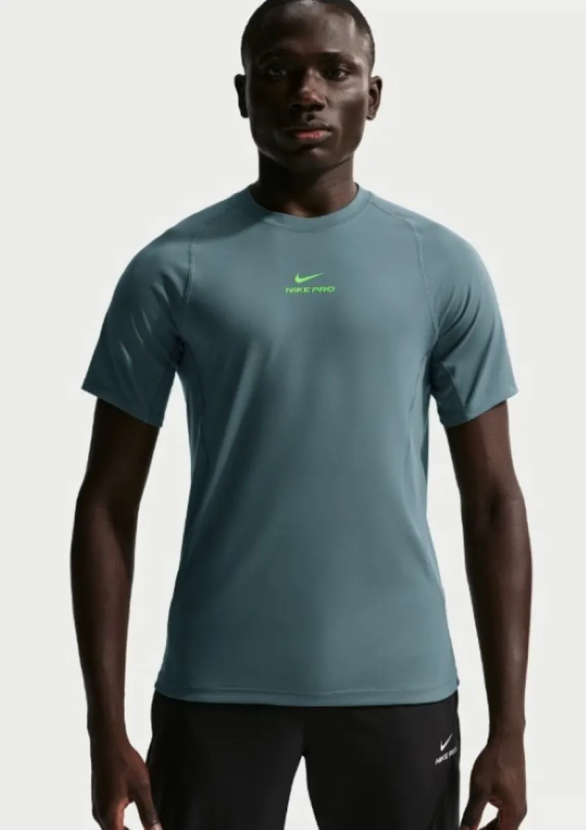 NIKE HV0409 DF SS Shirt-382 MINERAL SLATE/GREEN STRIKE