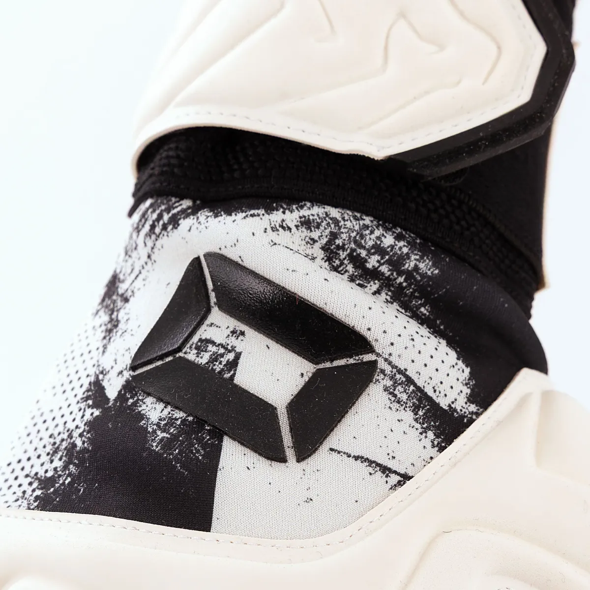 stanno-480257-ultimate-grip-v-2800-white-black-4 STANNO 480257 Ultimate Grip V-2800 White/Black